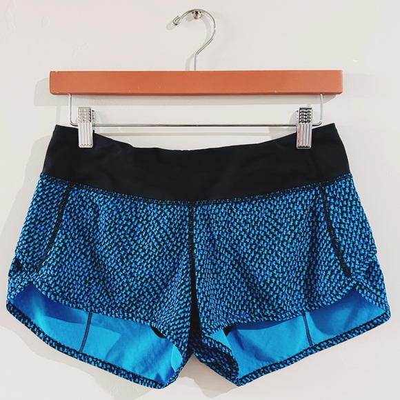 lululemon | speed short 2.5” in scatter star beach blanket blue / black (2016) ↷ - Picture 2 of 16